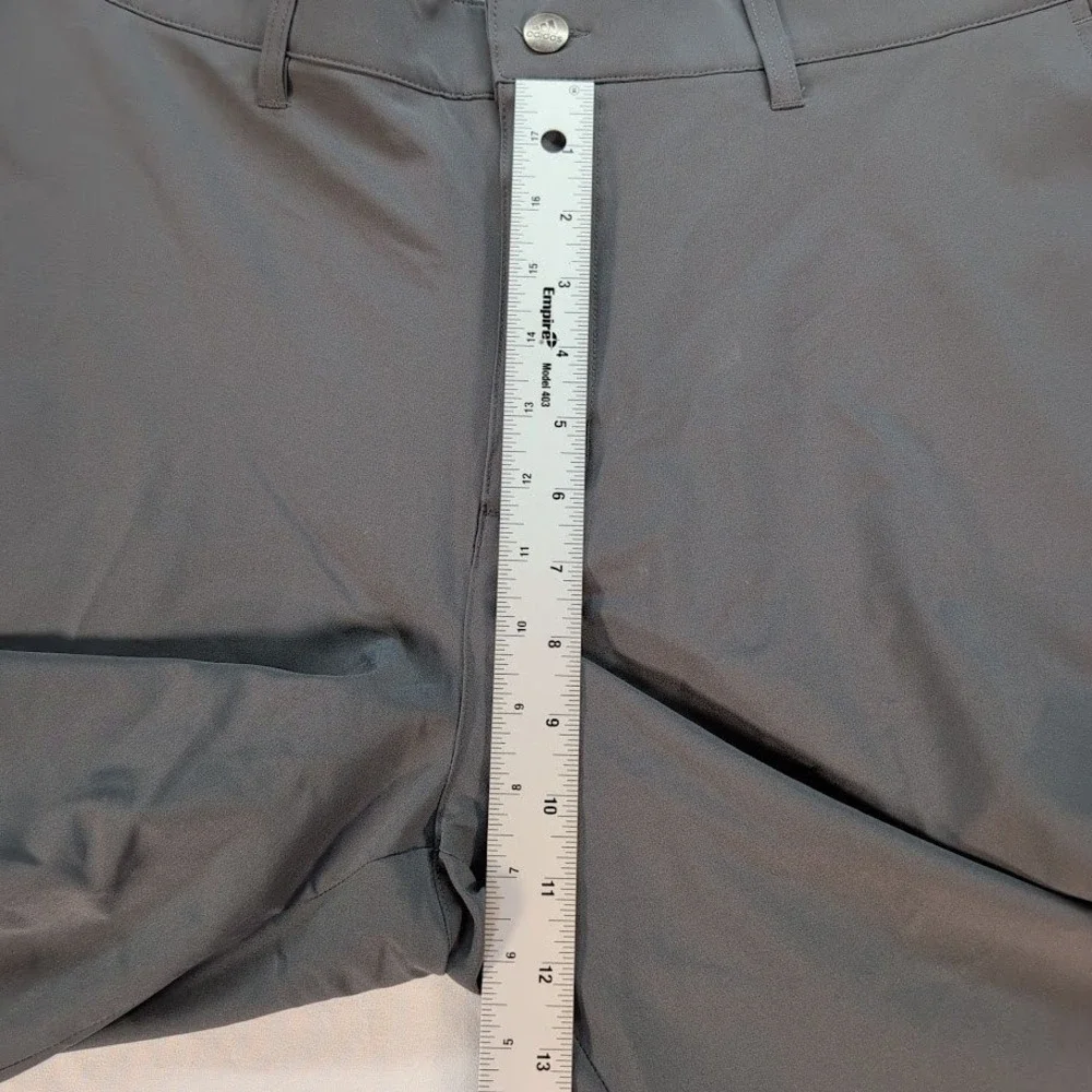 Adidas Ultimate365 Mens Golf Shorts Gray Size 36 NWT Stretch